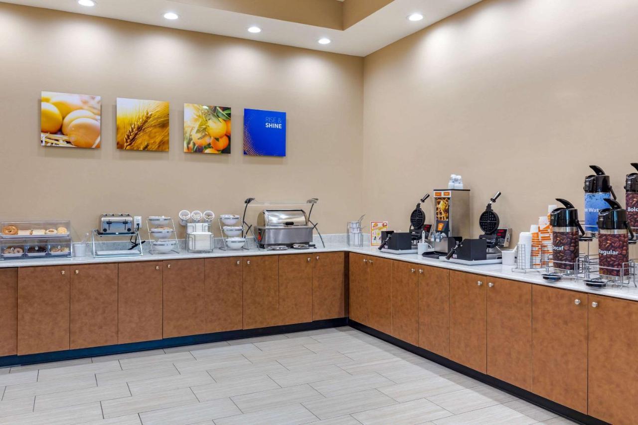 Comfort Suites Greensboro-High Point Eksteriør bilde